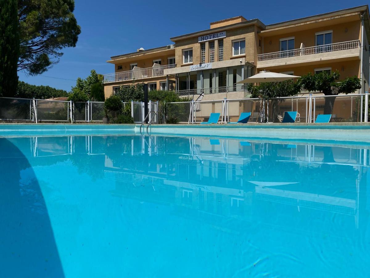 Logis Hotel Le Clement V Roquemaure  Bagian luar foto