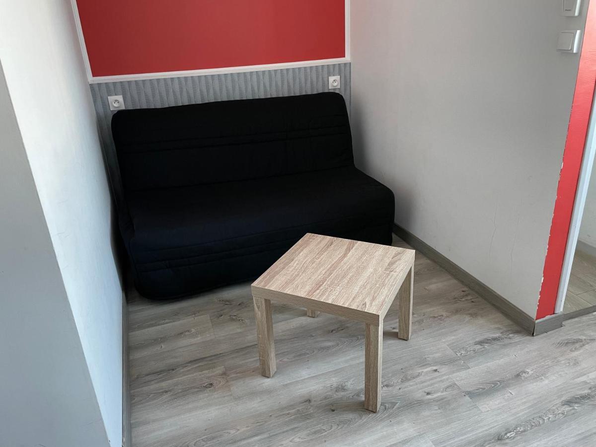 Logis Hotel Le Clement V Roquemaure  Bagian luar foto