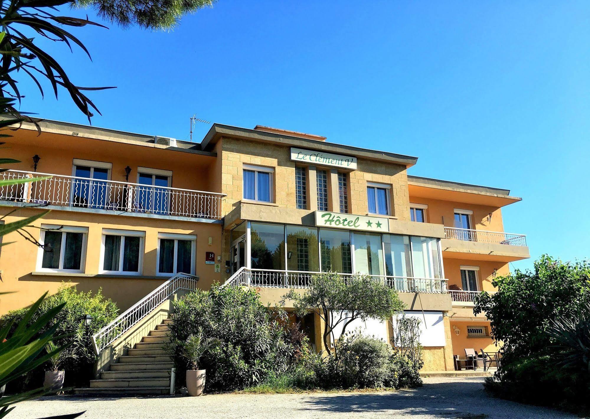 Logis Hotel Le Clement V Roquemaure  Bagian luar foto